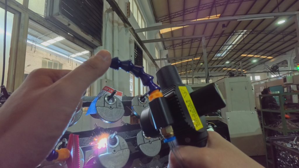 200W pulsed laser cleaning machine