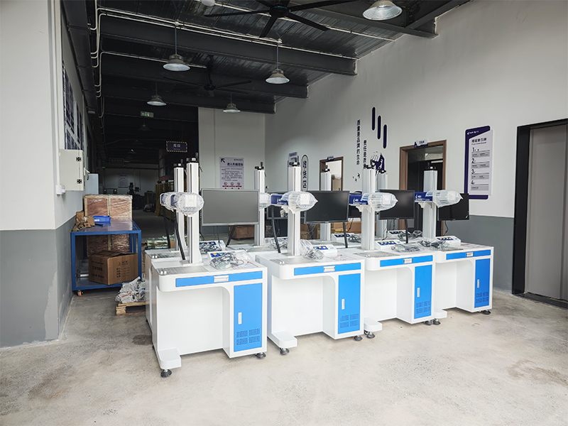 Batch shipment of 50W MOPA fiber laser markers for smartphone manufacturing