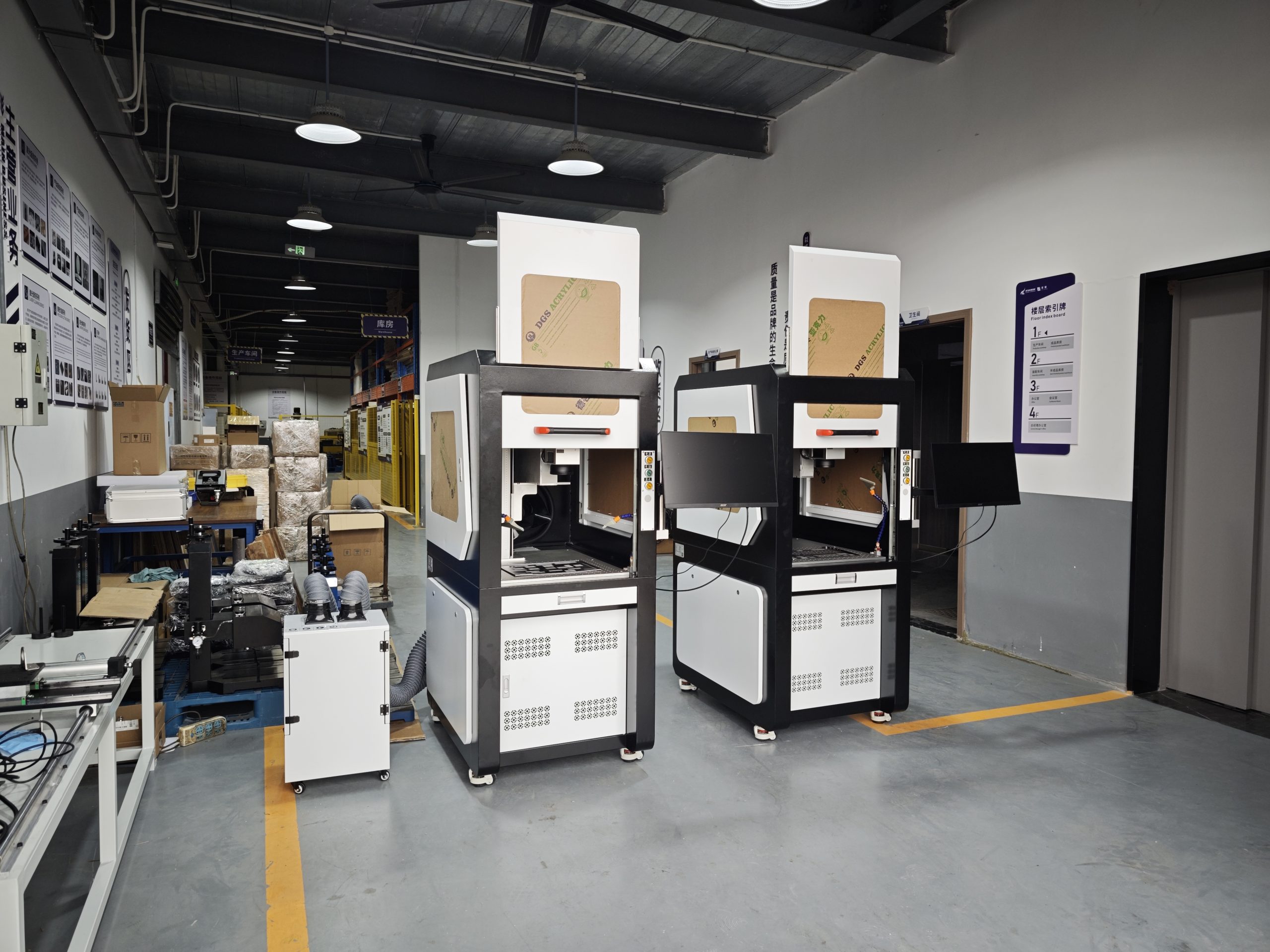 High peak power MOPA fiber laser anodized layer removal on notebook casing