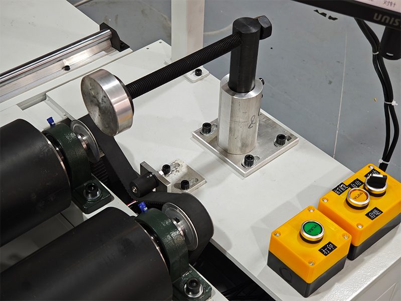 Idler support with X-Y adjustment and electric lift for leveling irregular oil drilling parts