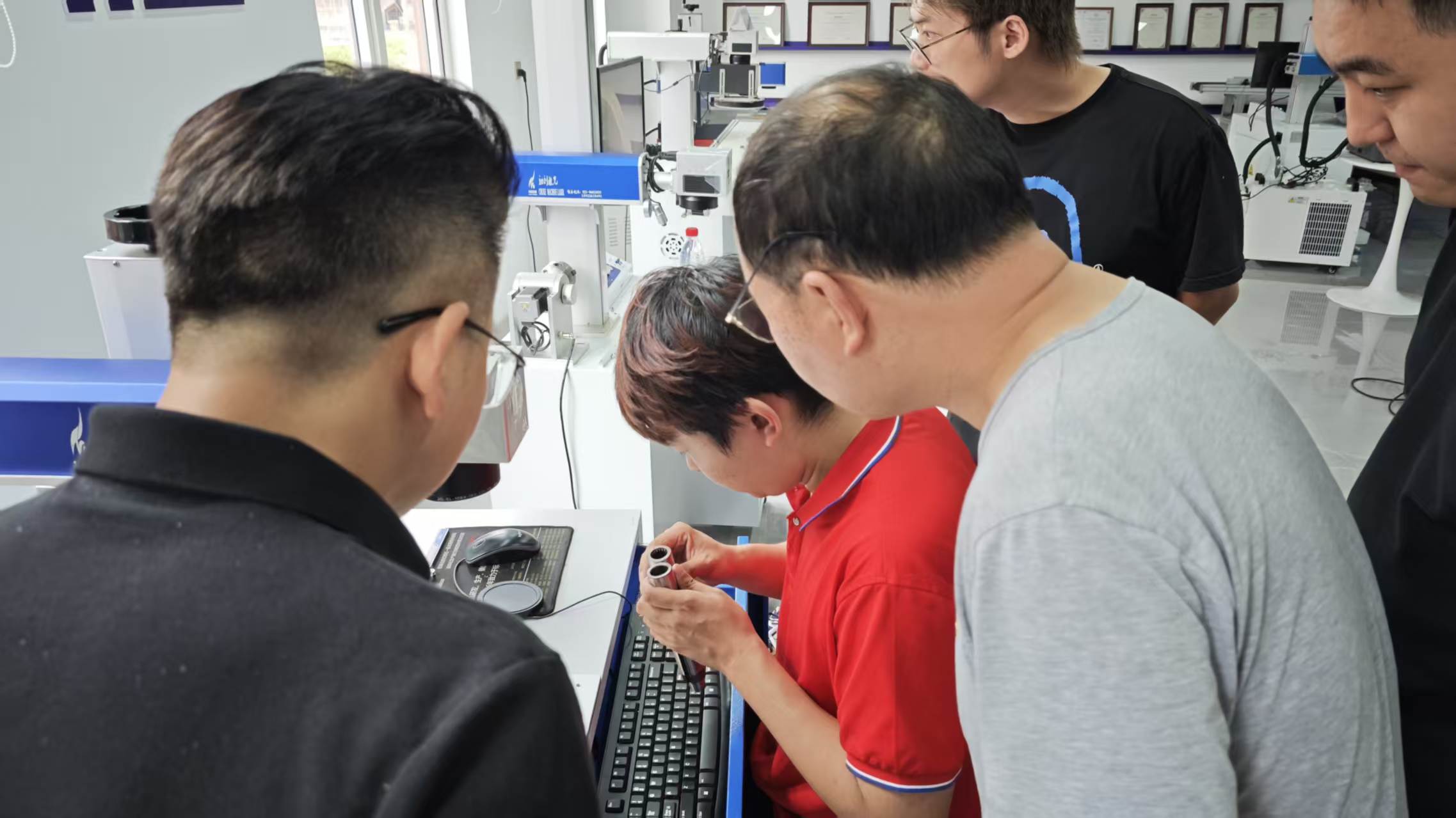 Checking automotive bearing tube samples before fiber laser serial number marking