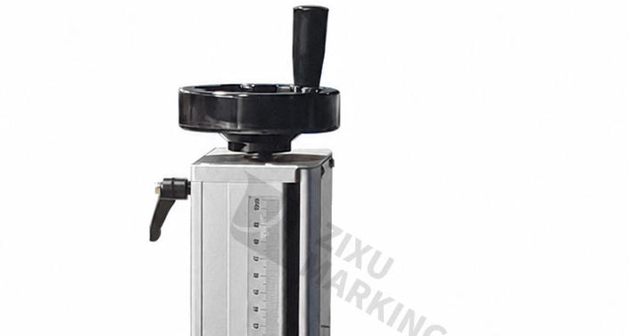 Desktop Fiber Laser Marking Machine5